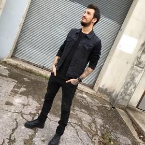 Meet your Posher, Nicholas